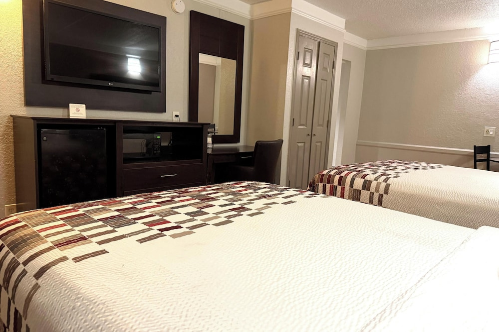 South Houston Inn & Suites Hobby Airport I 45