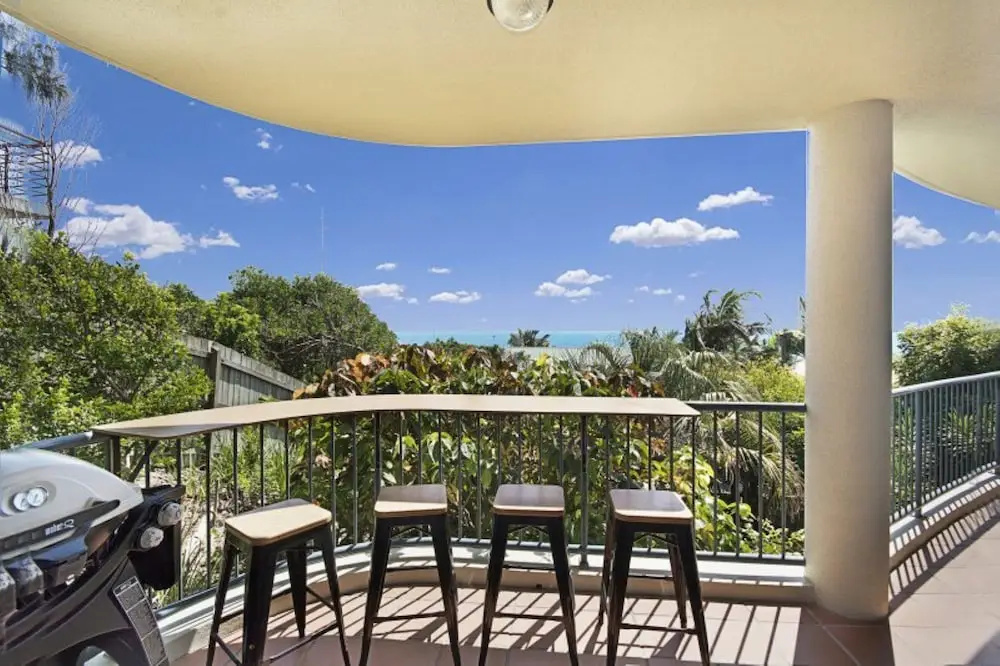 Stunning views great location Sunshine Beach! - Unit 1 Vista Pacific 12 Bryan Street
