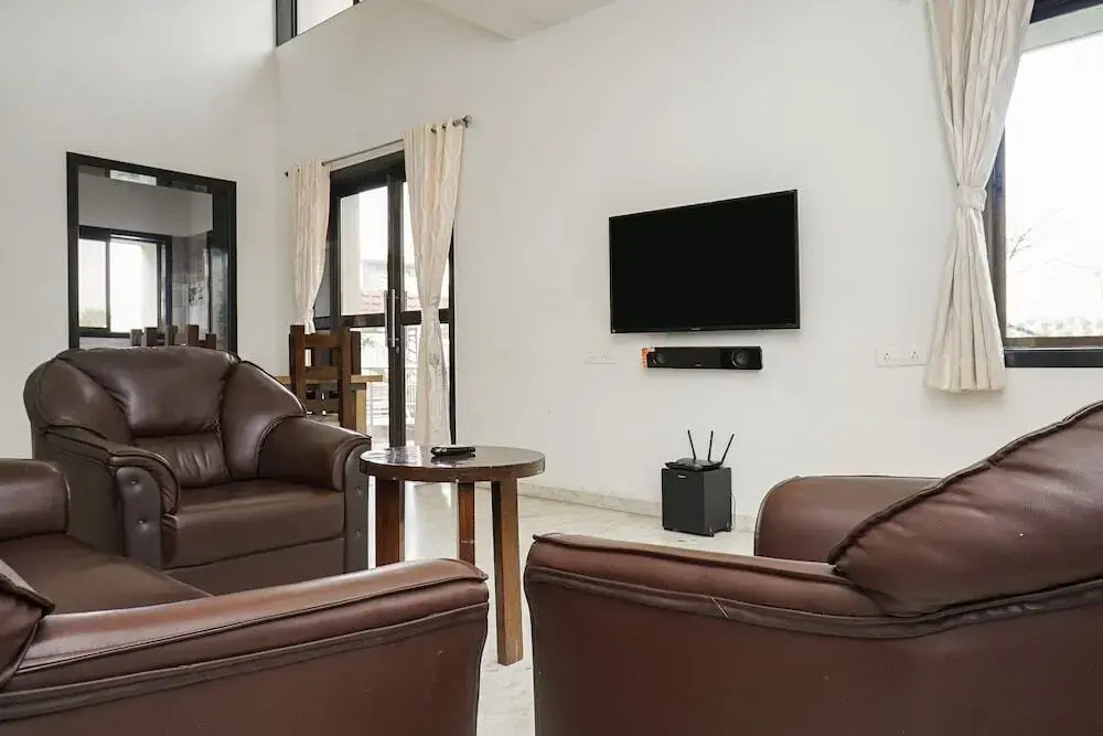 OYO 19519 Home Exotic 4BHK Villa Tungrali