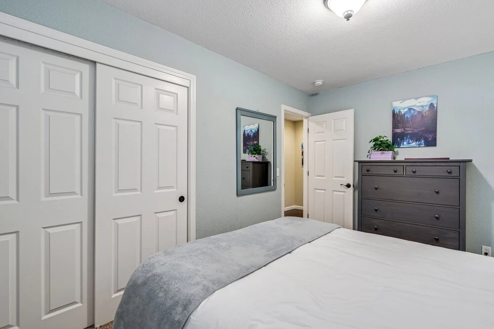 Lake View Oasis - Pet-Friendly Home with 2 Decks by Yosemite Region Resorts