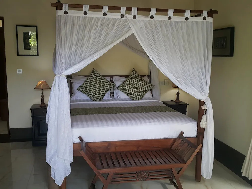 Emerald Villa B-18
