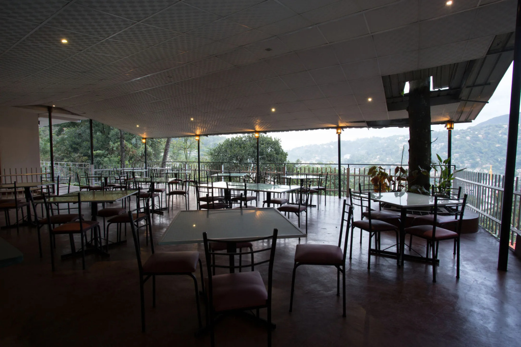 Tamarind Tree Inn