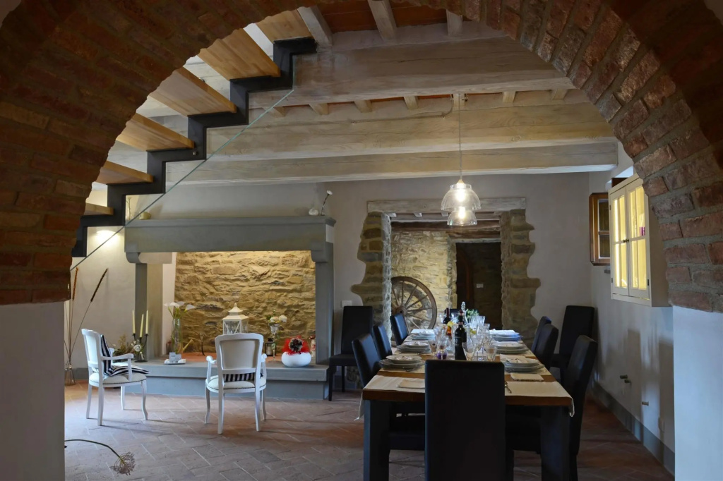 Torre La Ripa 8, Emma Villas