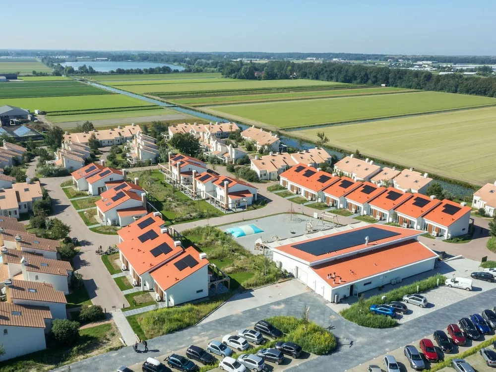 Sunny Dunimar Retreat