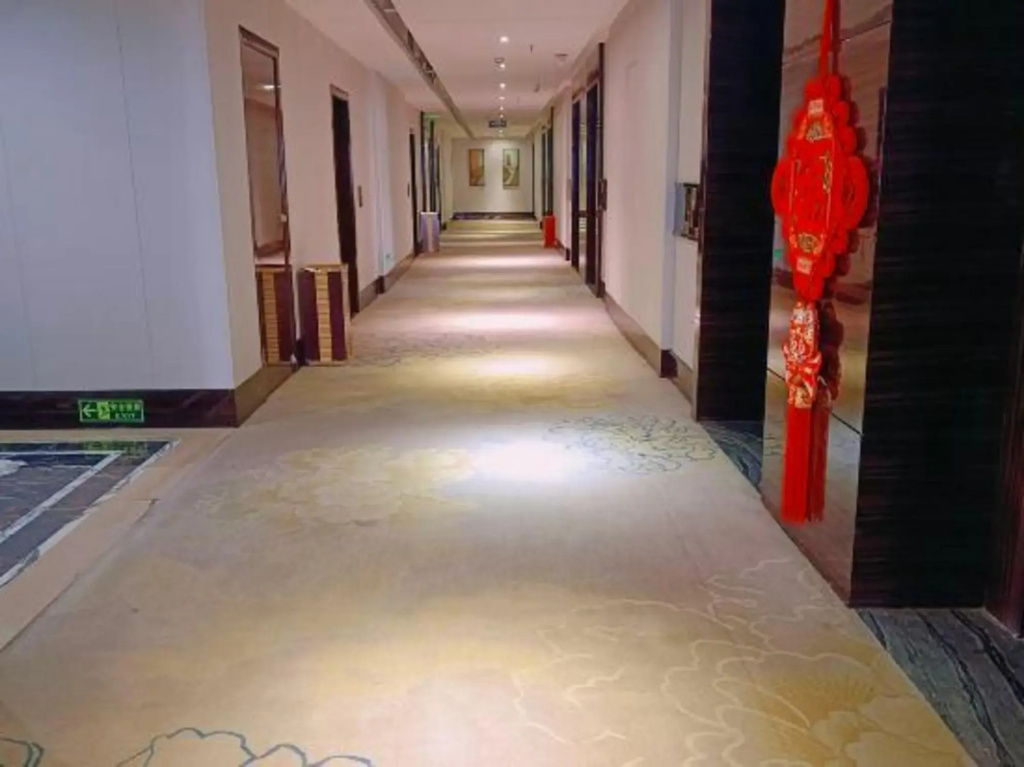 New Huatian Hotel