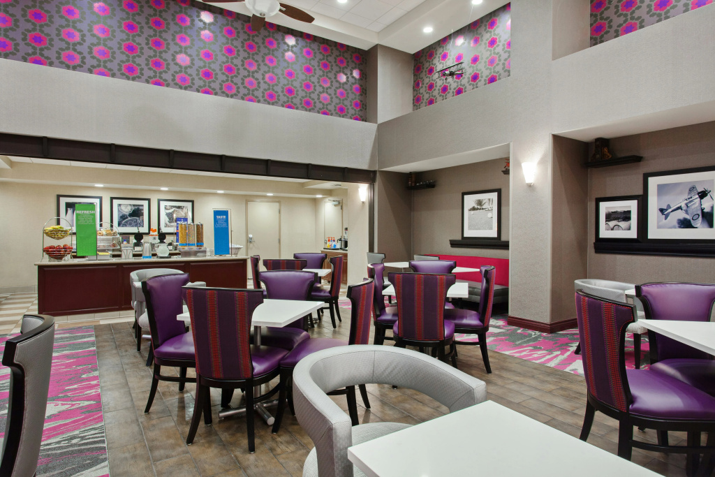 Hampton Inn & Suites Oakland Airport-Alameda