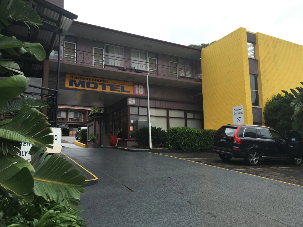 The Palms Motel- Formerly Flinders Motel