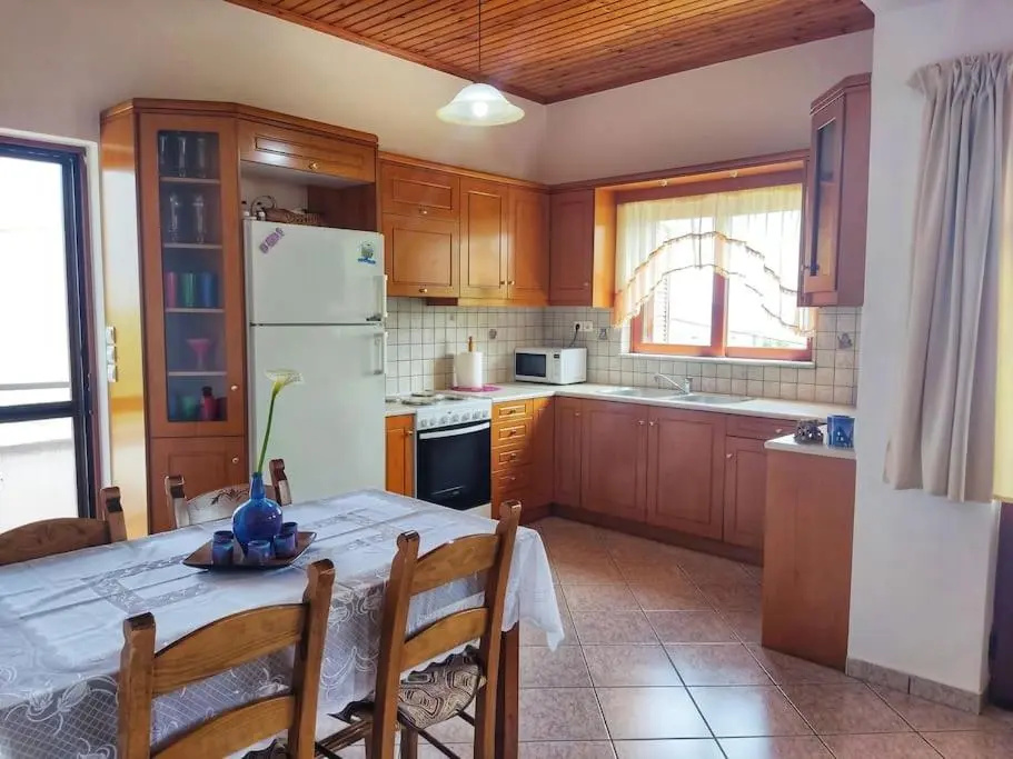 Koukos House surrounded by nature