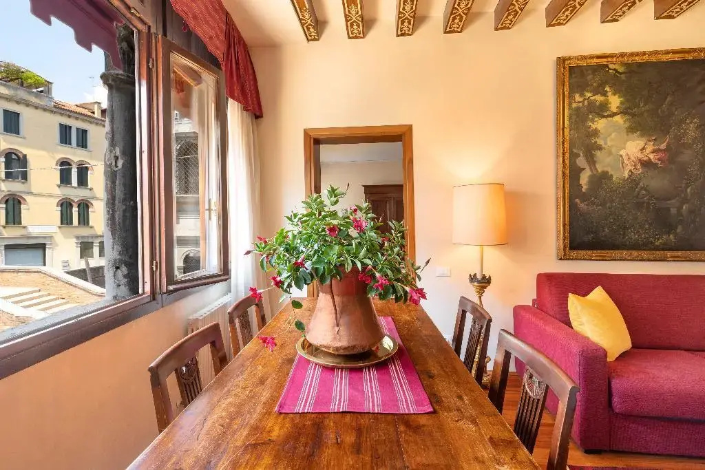 Palazzo Schiavoni Residenza d'epoca & Suite-Apartments