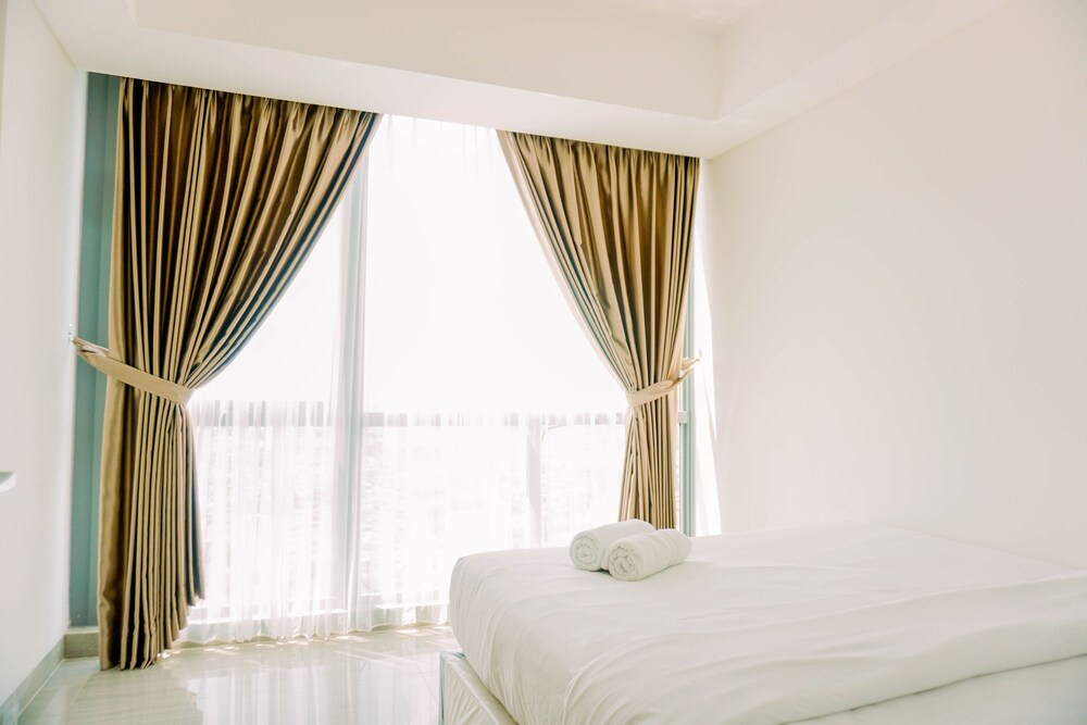 Spacious And Elegant 2Br At 35Th Floor Hillcrest House Apartment