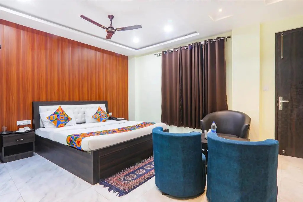 Fabhotel Srg Inn