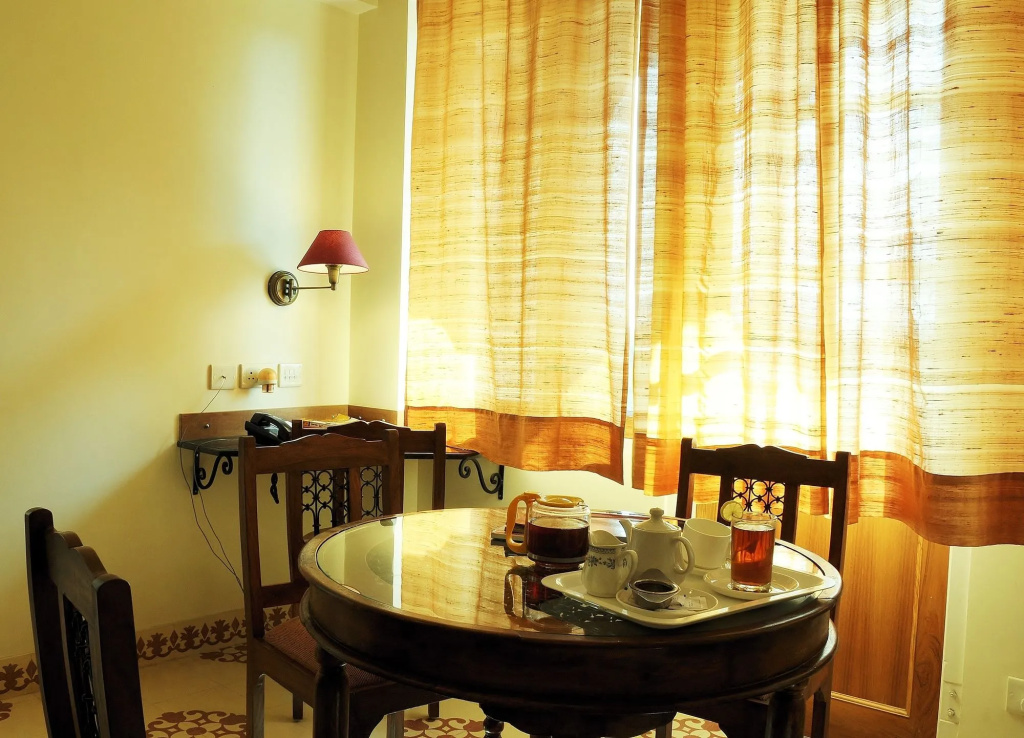 Om Niwas Suite Hotel