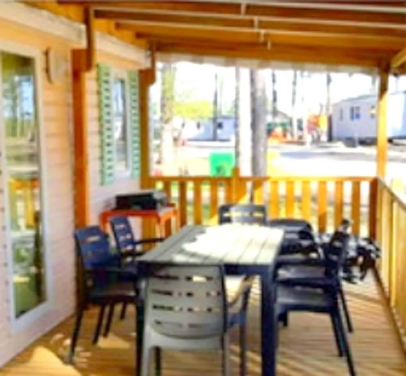 Bungalow With 3 Bedrooms in Saint-julien-en-born, With Shared Pool, Furnished Terrace and Wifi - 14 km From the Beach