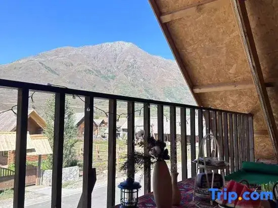 Hemu Mountain Yu Homestay