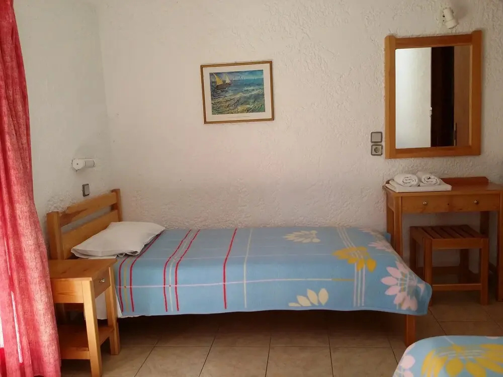 Stunning 2-bedrooms Private Cottage in Palaiochora