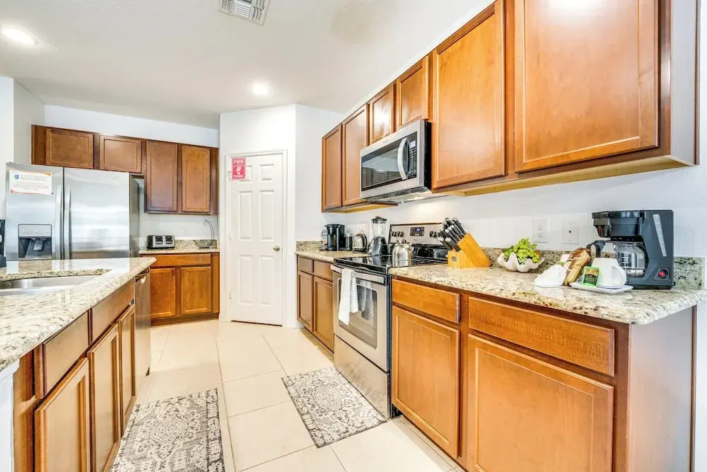 Central Family Home with Lanai Less Than 10 Mi to Disney!