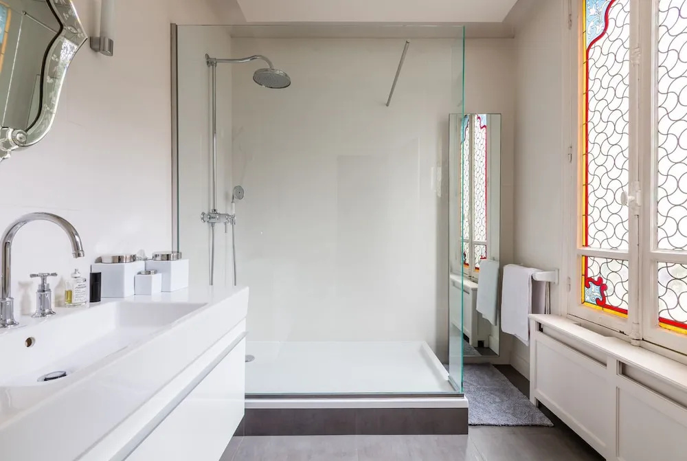 Veeve - Charming Townhouse near Parc Montsouris
