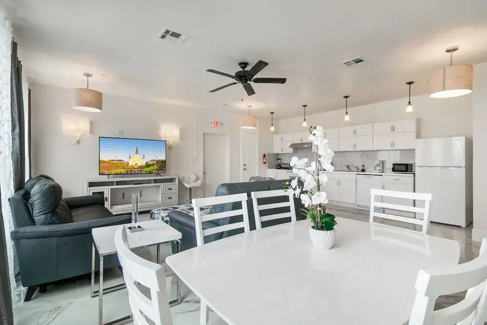 Stunning Condos Close to French Quarter