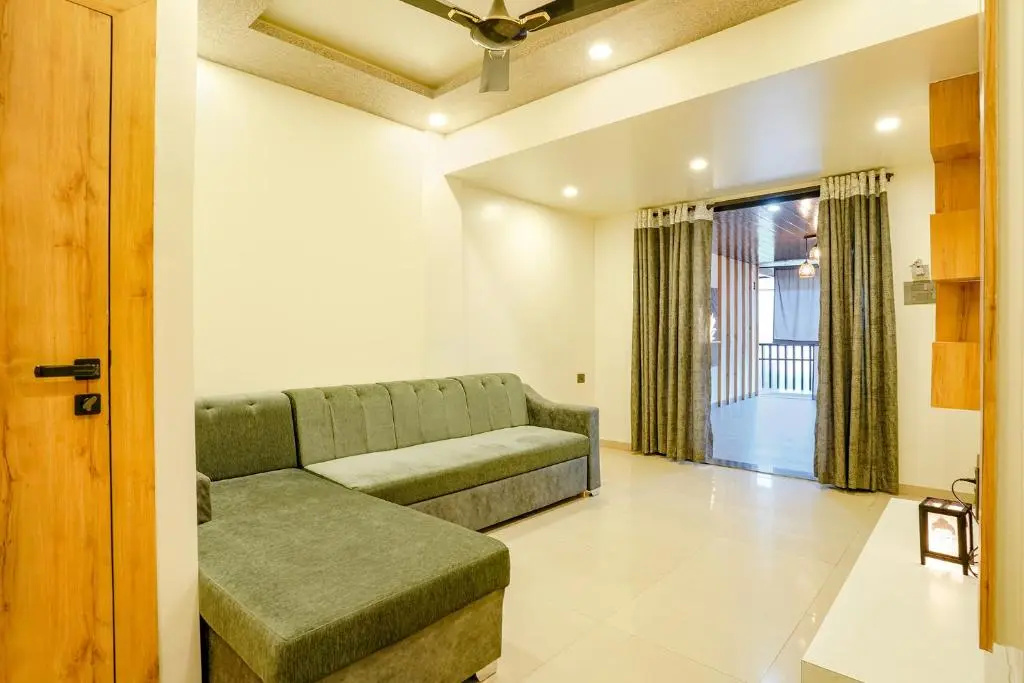FabHotel Viva House - Talegaon