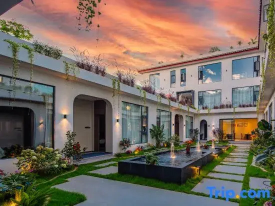 Yunxi Four Seasons | 360° Panoramic Sunlit Jinshan & Snow Mountain Window  · Smart Scenic Stay