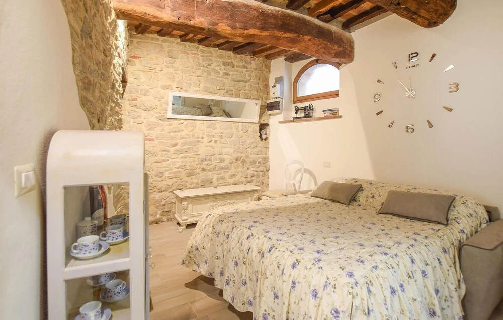 Beautiful Apartment in Monte Santa Maria Tibe With Wifi and 2 Bedrooms