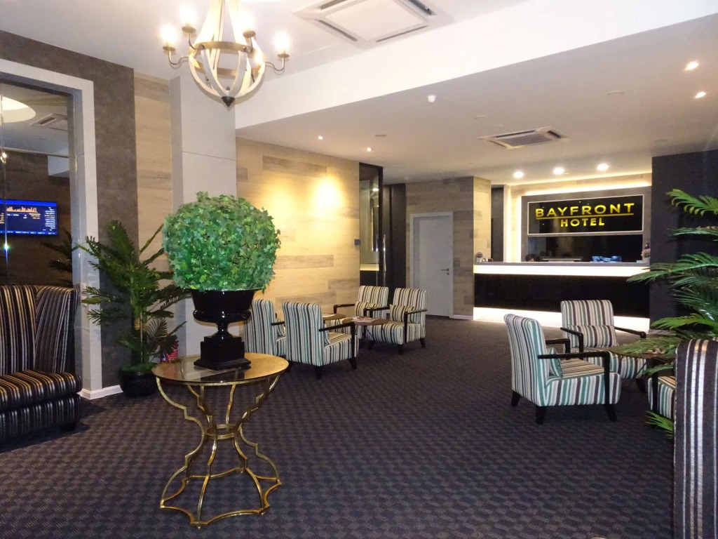 Bayfront Hotel