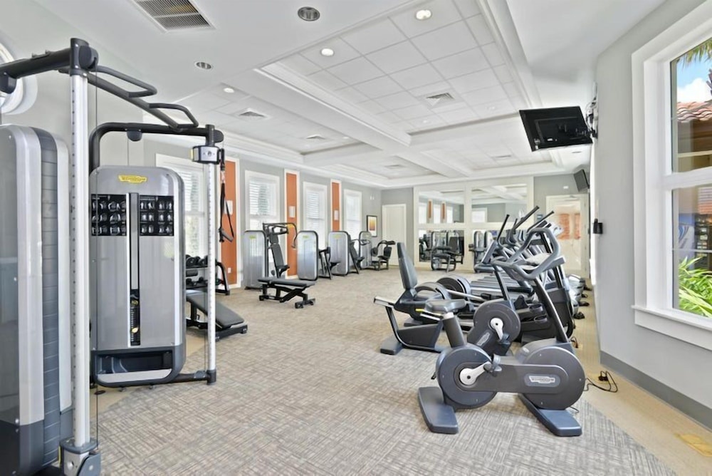 Have a Family Great Time at the Club House St5160
