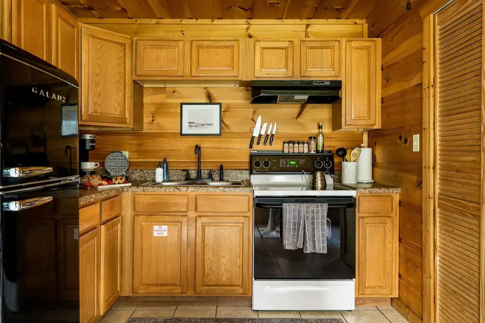 The Copper Bird Cabin