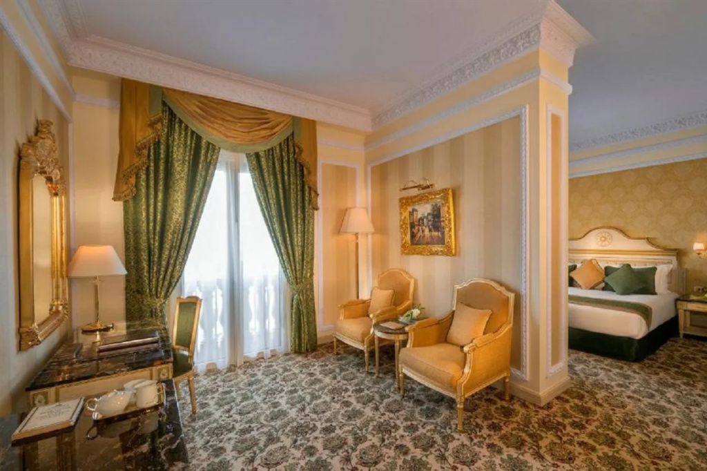 Royal Rose Hotel Abu Dhabi, Curio Collection by Hilton