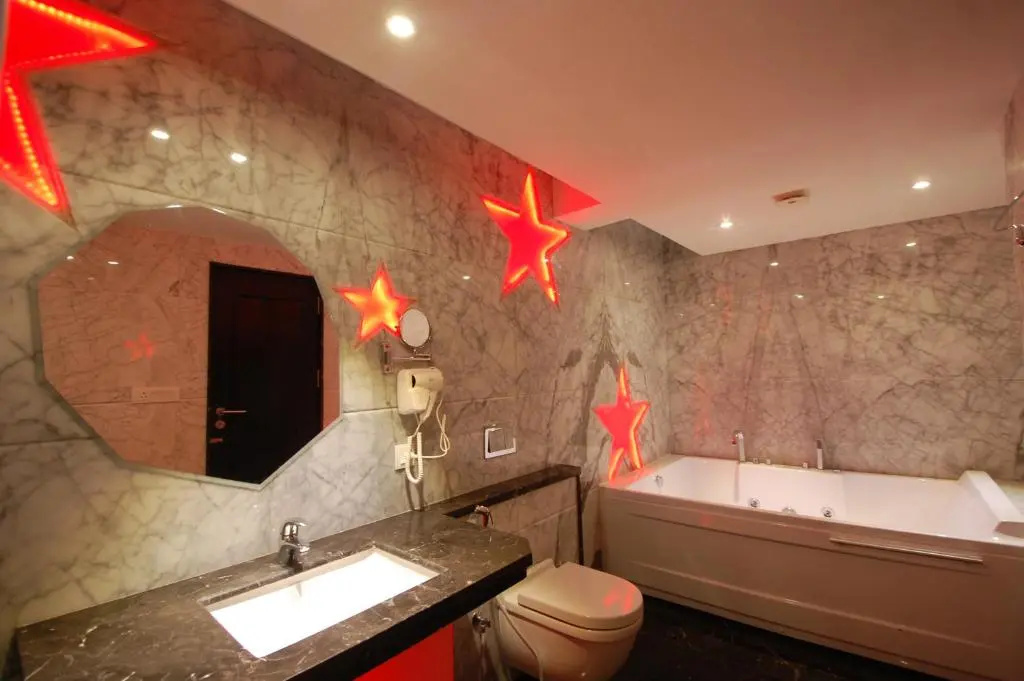Click Hotel Sapphire Star Indore