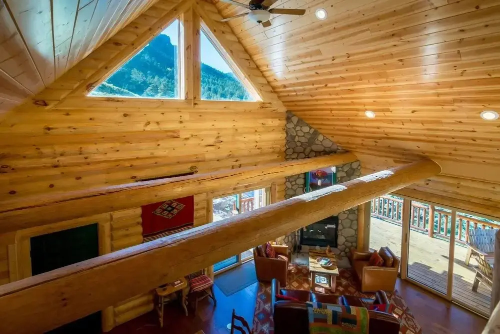 Armstrong Luxury Log Vacation  At Windcliff 4 Bedroom Home by RedAwning