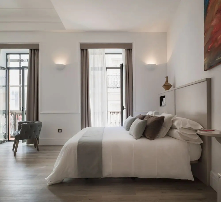 Puerta Catedral Holiday Suites