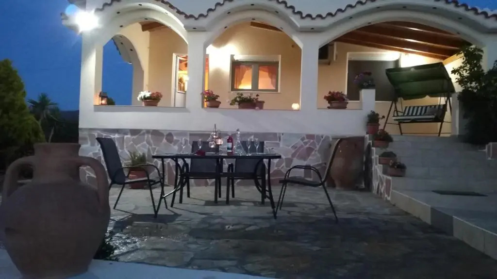 Anna's Family House