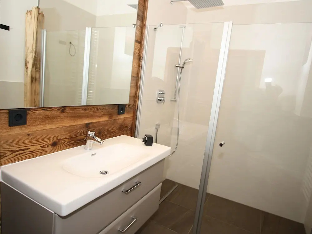Gorgeous Chalet in Niedernsill with Garden