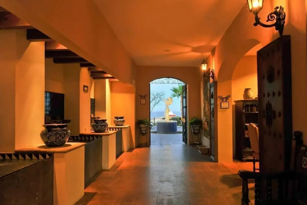 2BD Hacienda Encantada Luxury Resort
