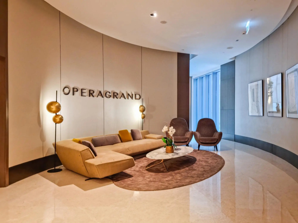 DXB - Opera Grand - 6104 - DT