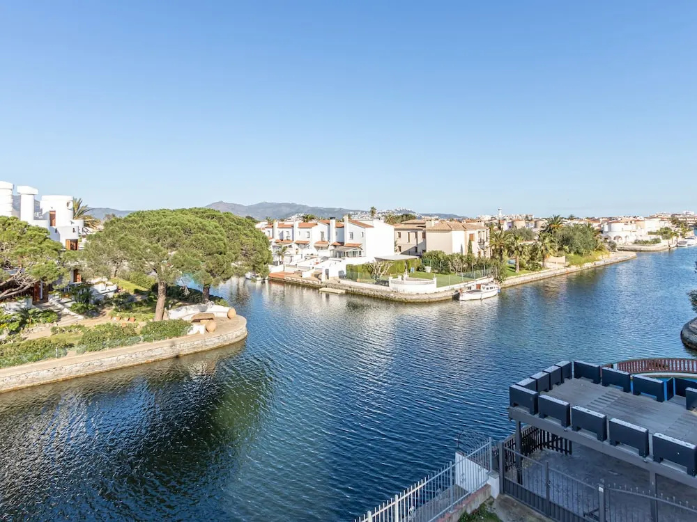 Waterfront Apartment With Large Terrace and Parking Space