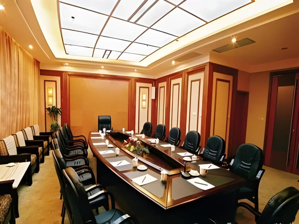 Jindu Crown Hotel