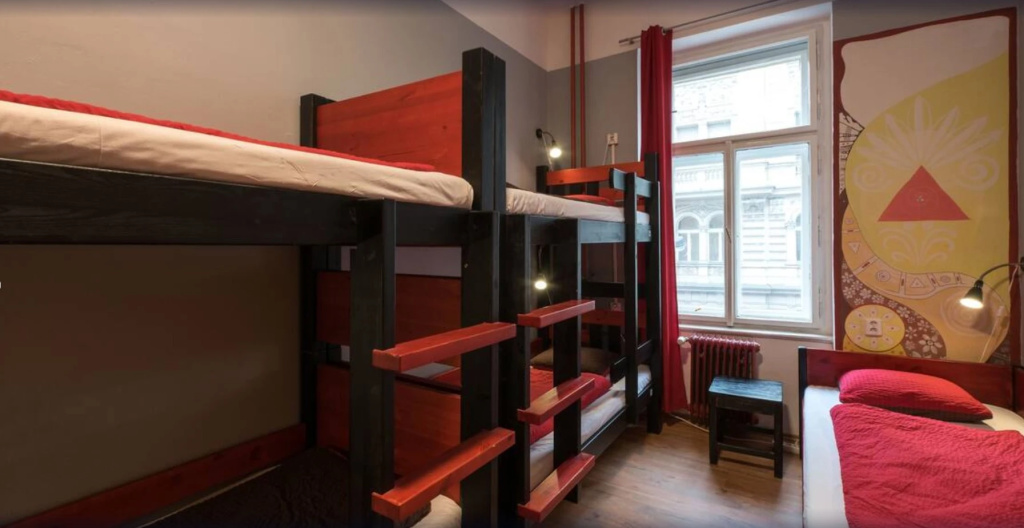 Hostel Elf