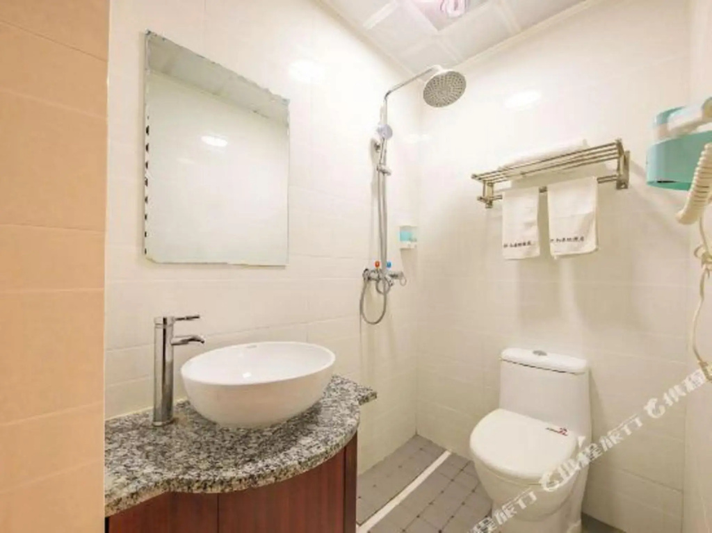 Kunming  fast seven hotel chain