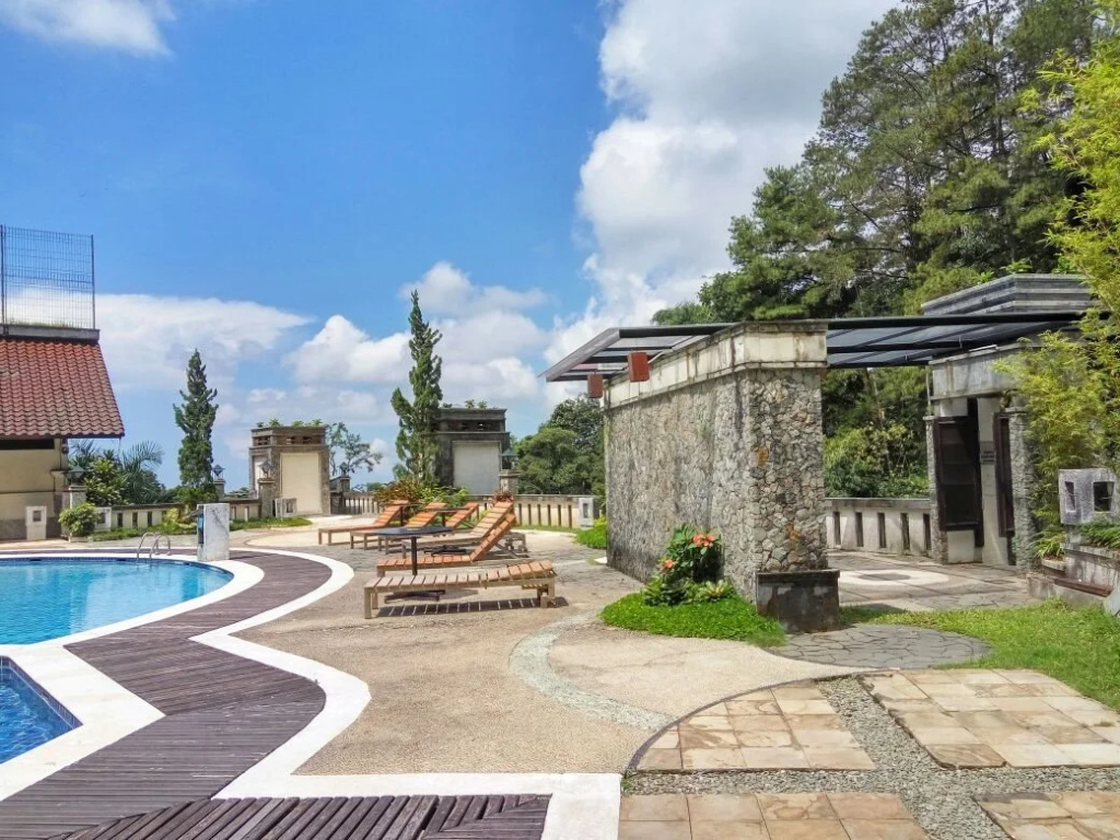 Pines Garden Resort