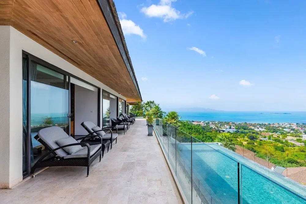 Villa Firefly