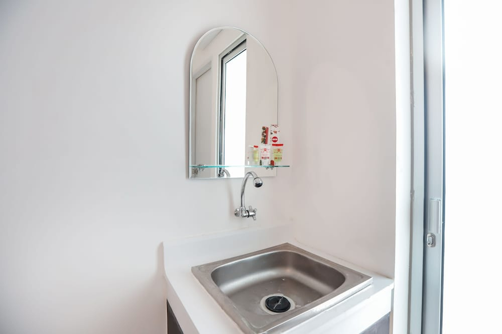 OYO 129 Basura City Apartment