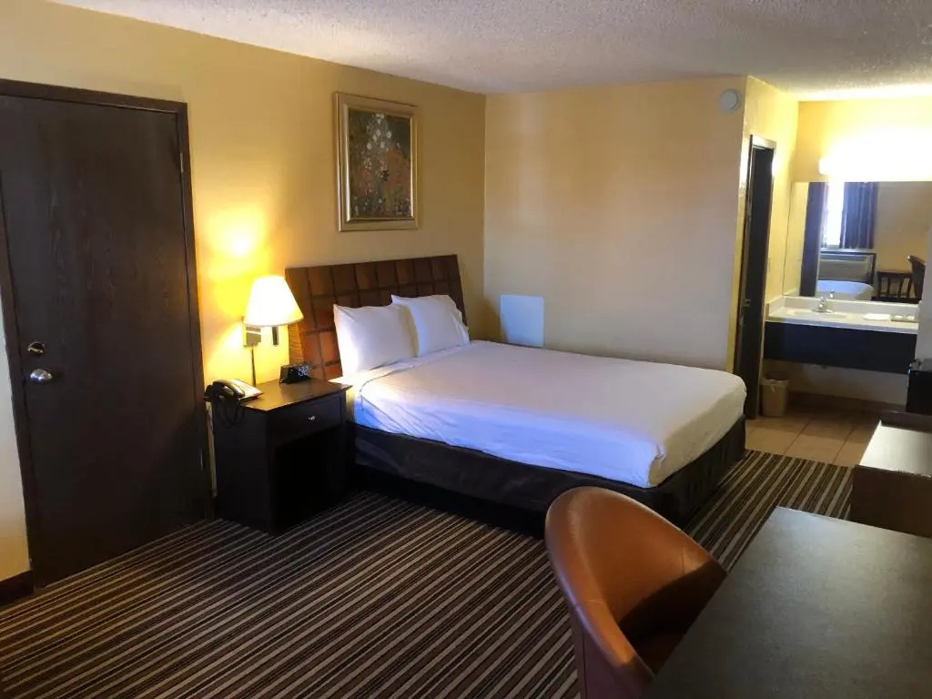 Nendels Inn & Suites Dodge City Airport
