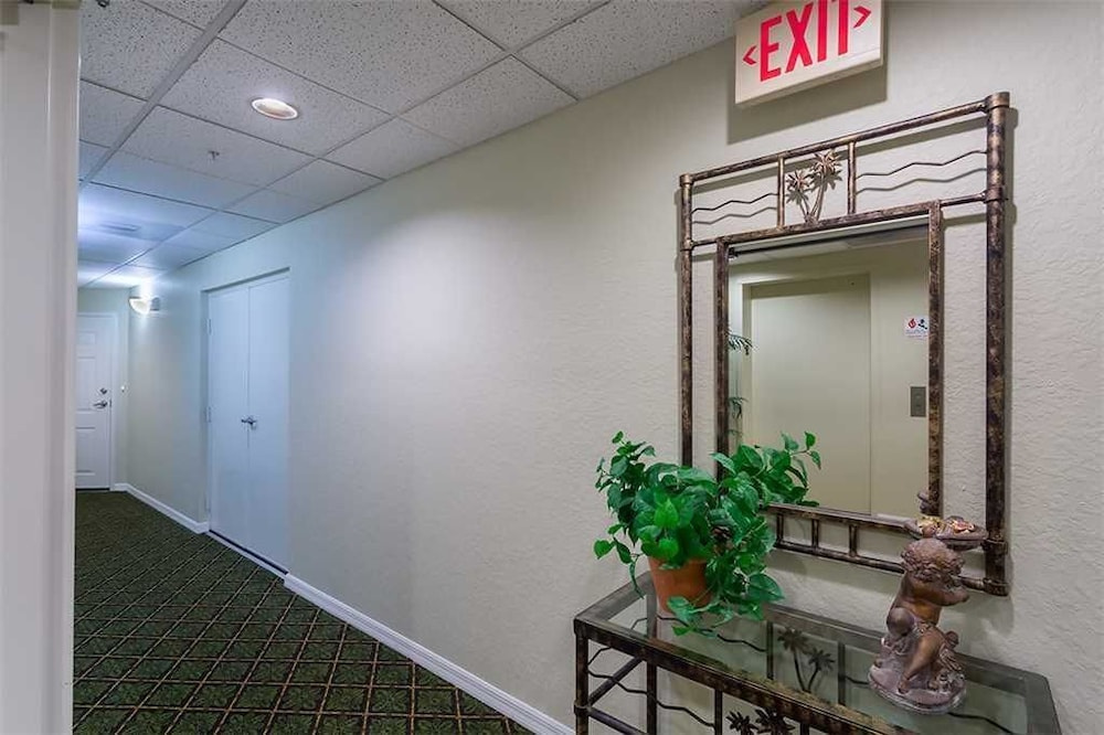 Island Beach Club 304 - Two Bedroom Condo