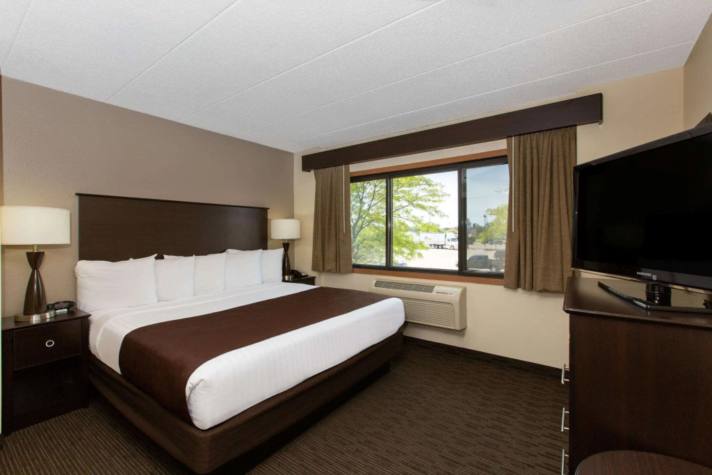 AmericInn by Wyndham Apple Valley