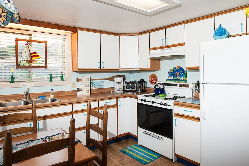 Sea Daze 1 Br cottage by RedAwning