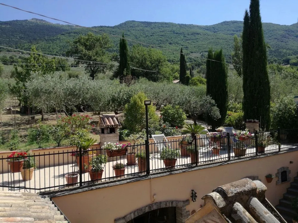 L'Agrifoglio di Assisi Residenza di Campagna
