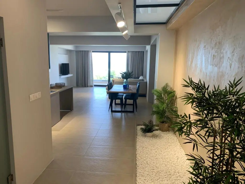 Central Urban Luxury Sea View Apt Since 2009