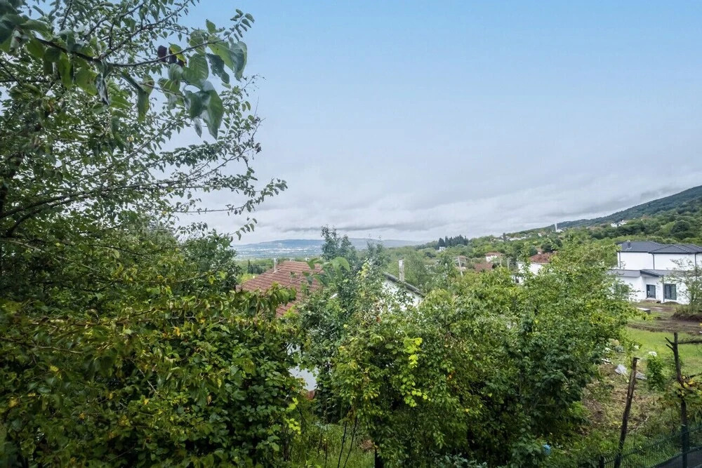 Peaceful Flat With Balcony in Kartepe